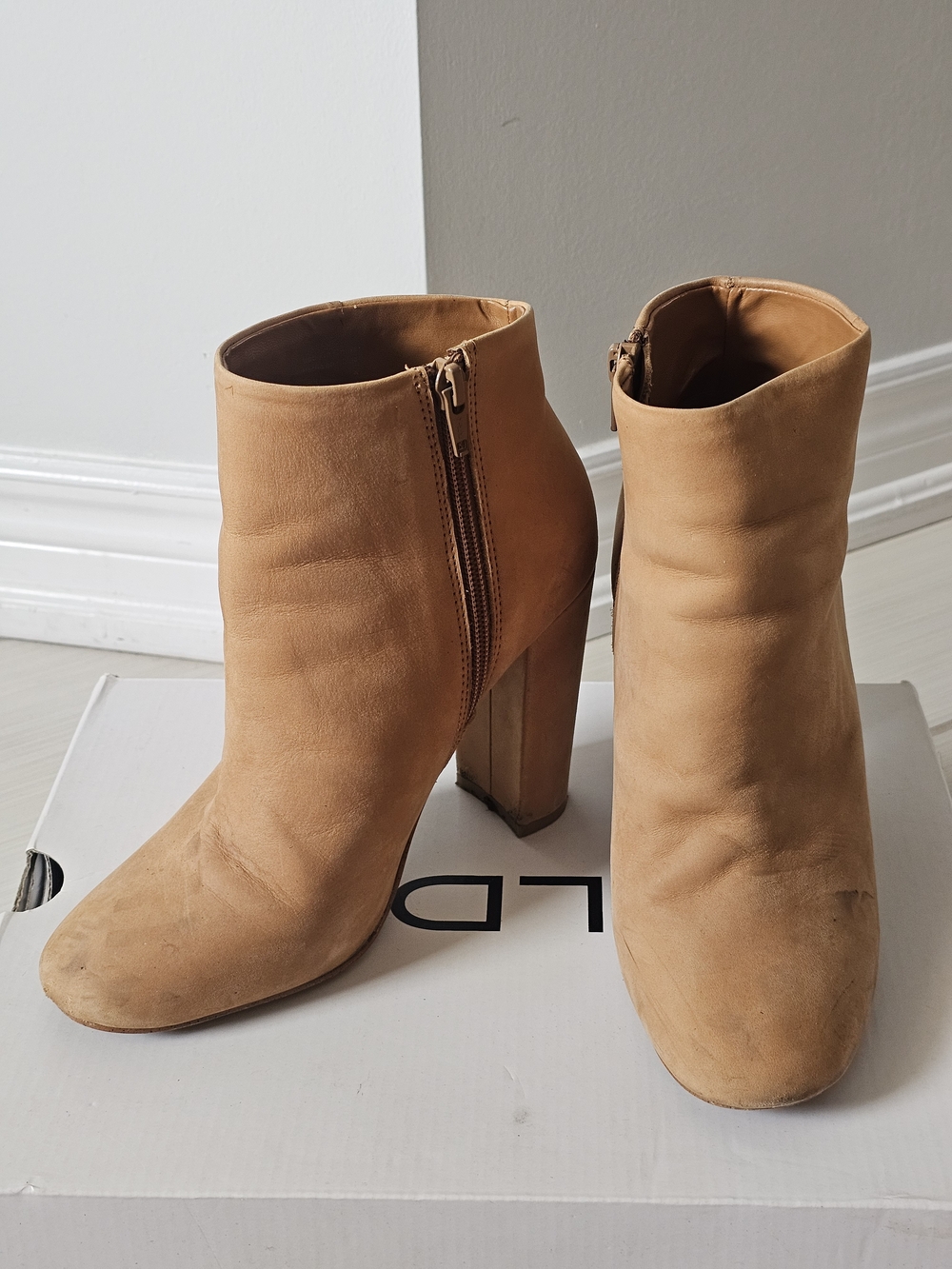 ALDO Ransome Block Heel Ankle Boots – Tan US 7